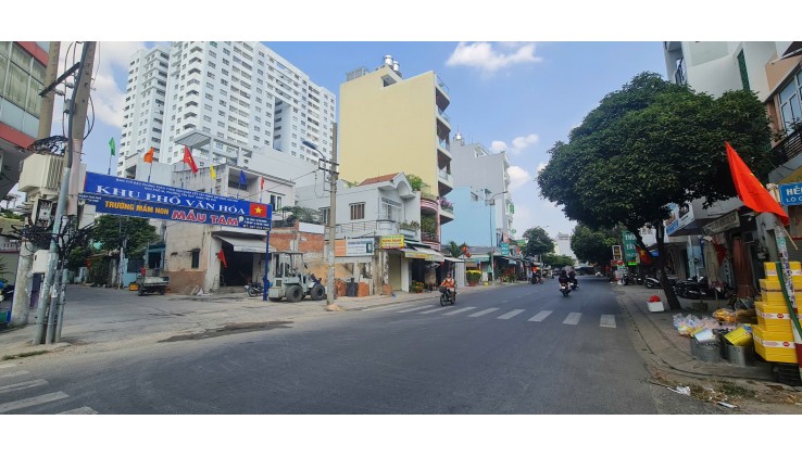 CỰC HIẾM-Cho thuê nhà 2 Mặt Tiền Tân Hương 168m2 - ĐỐI DIỆN CHUNG CƯ